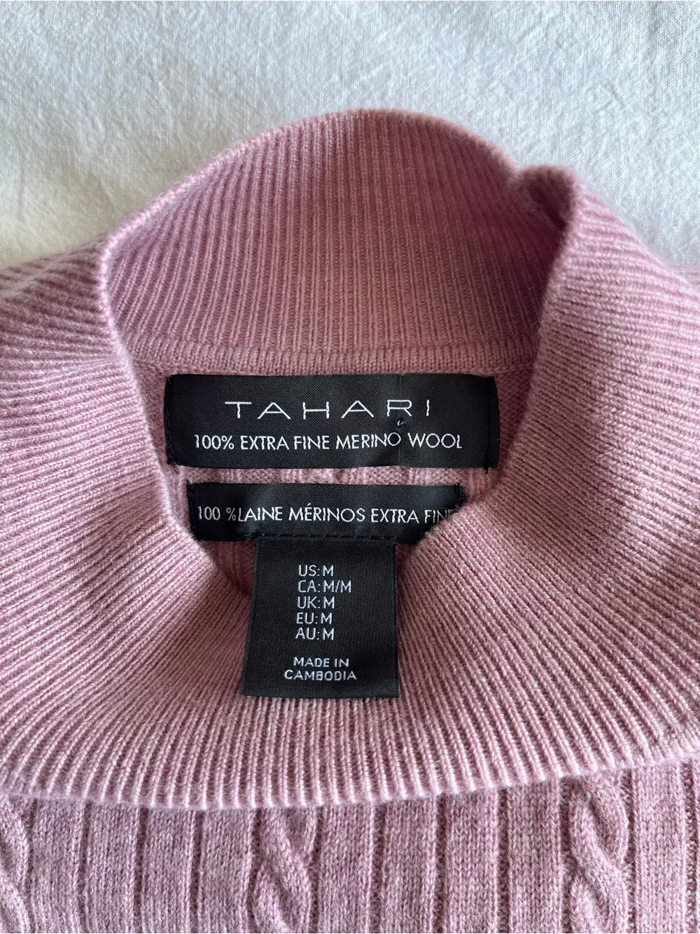 Tahari 100% Merino Wool Cable Knit Mock Neck Sweater Size M Romantic Coquette - Picture 2 of 10